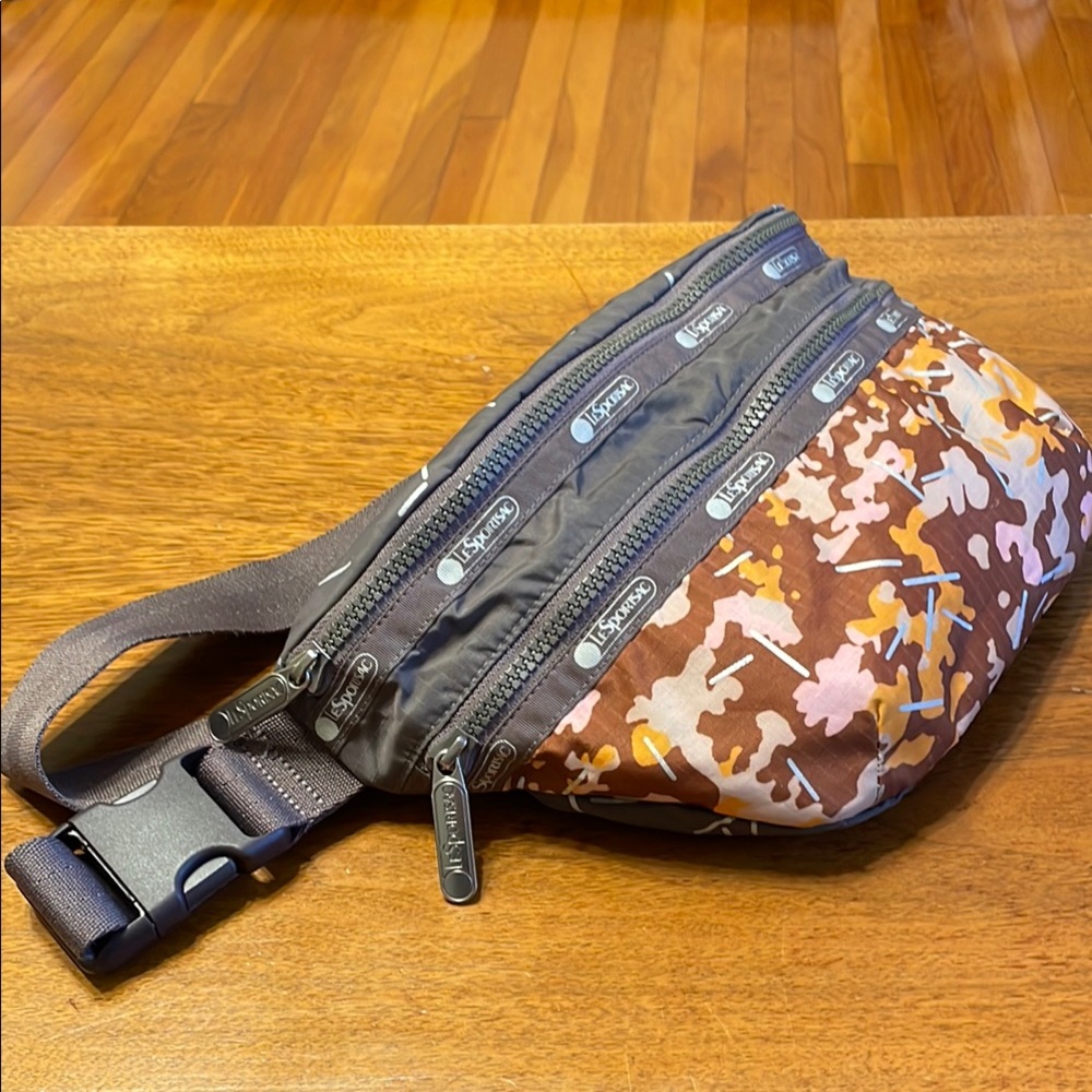 LeSportsac Taupe Camo Fanny Pack Belt Bag Women’s Bag